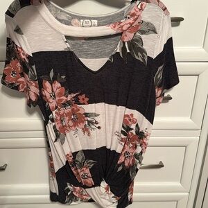 Floral tee